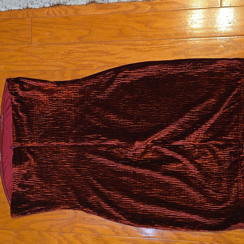 Naked Wardrobe Strapless Velvet Dress Deep Red Size Large - Picture 4 of 6